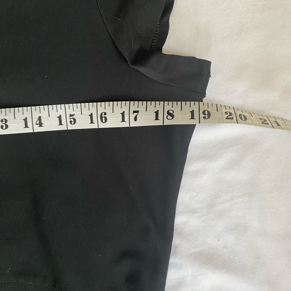 L. L. Bean black V-Neck Exercise Dress women's medium knee length short sleeve - Picture 9 of 11